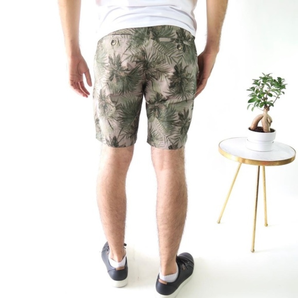 Slate & Stone Khaki Palm Print Shorts 32 - Picture 2 of 7